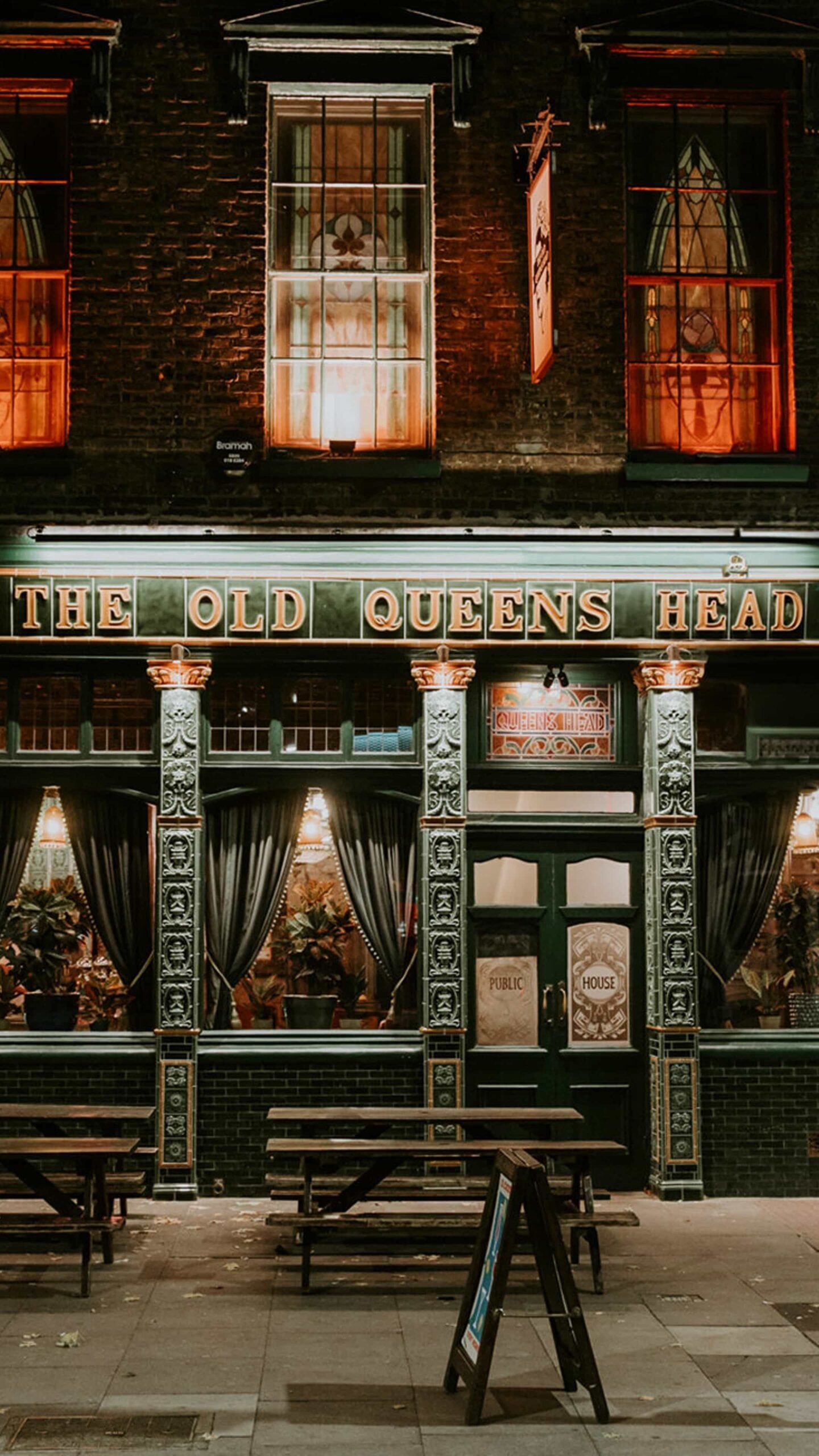 Photo of The Old Queens Head, Islington